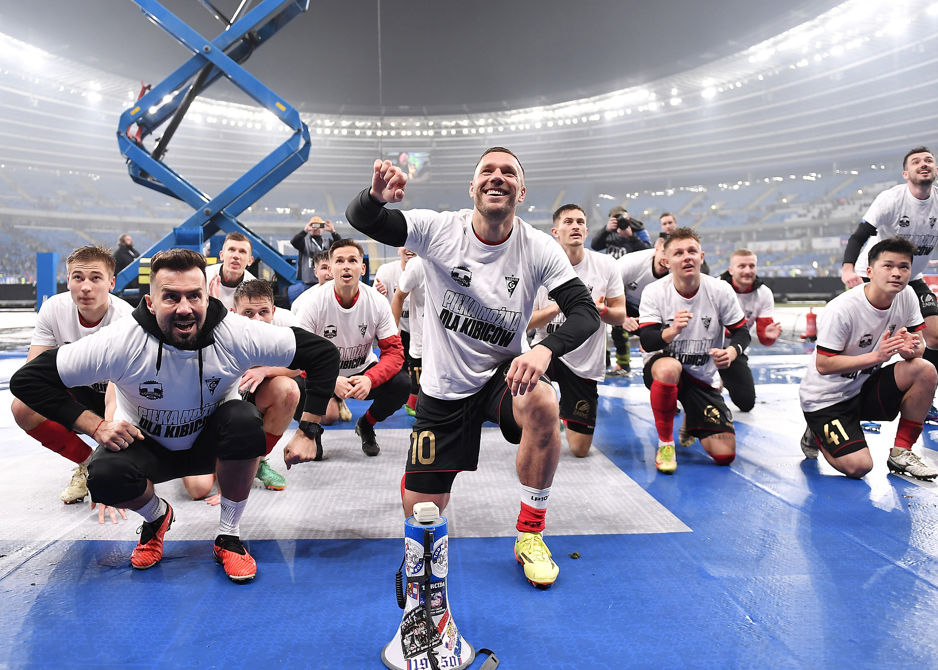 Lukas Podolski może rozpocząć współpracę z byłym klubem