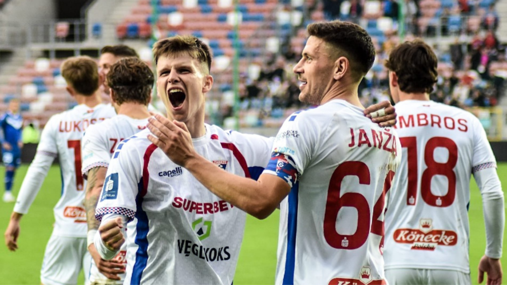 Media: Górnik Zabrze sprowadzi obrońcę