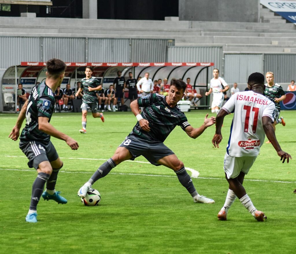 Dwie inne połowy w Gdańsku. Górnik Zabrze lepszy od Lechii. (Wideo)
