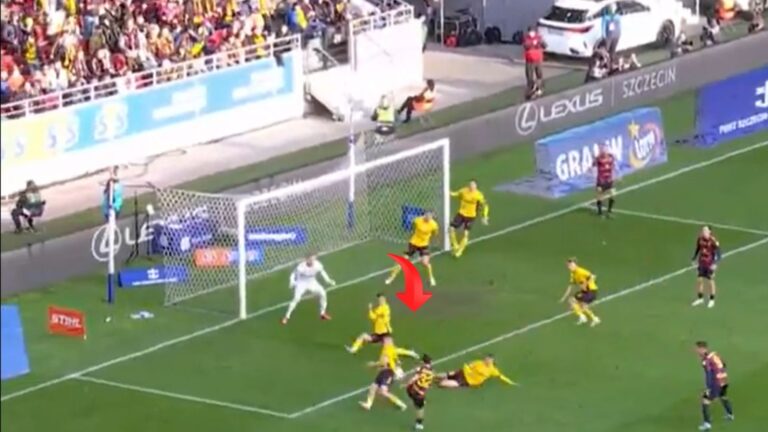 Duża kontrowersja w meczu Pogoń Szczecin - GKS Katowice! W tej sytuacji należał się rzut karny?
