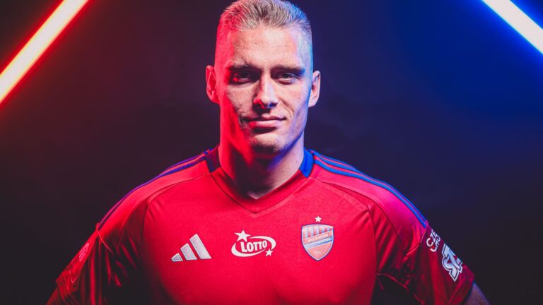 Oficjalnie: Pomocnik GKS-U Katowice wzmacnia Raków Częstochowa