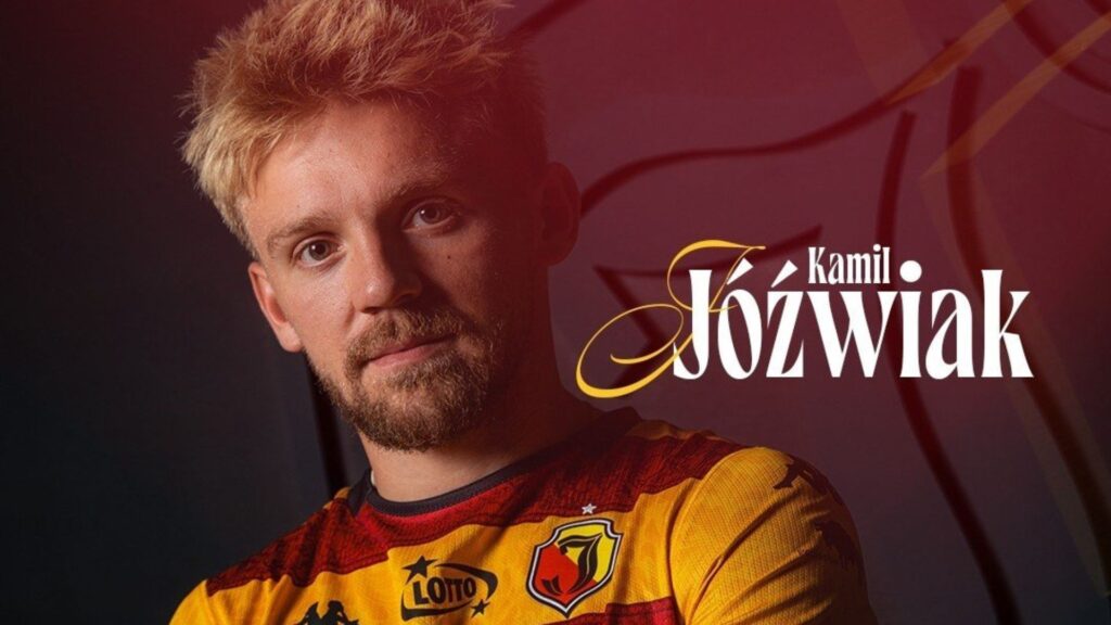 Oficjalnie: Głośny powrót do Polski stał się faktem. Kamil Jóźwiak zawodnikiem Jagielloni Białystok