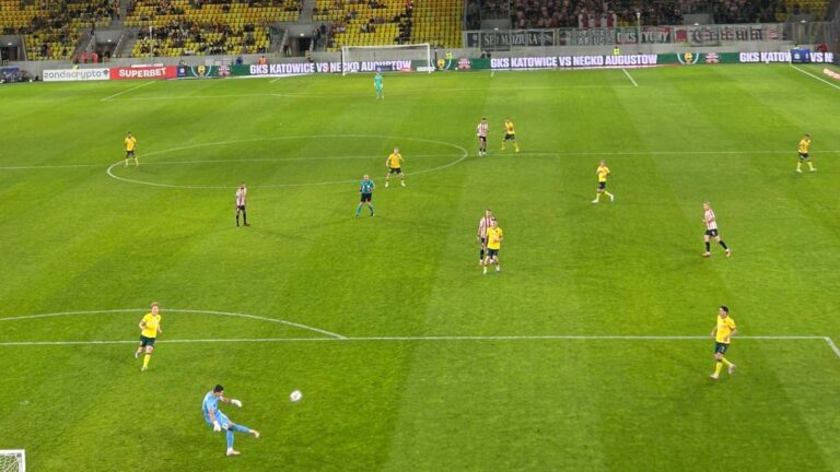 GKS Katowice znów przegrywa. GieKSa dostała lanie od Cracovii. (Wideo)