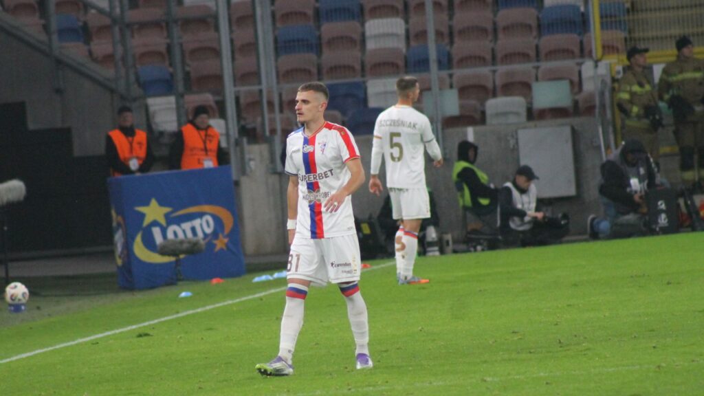 Pierwsze zimowe odejście z Górnika Zabrze stało się faktem. ❌ https://matiosporcie.pl/oficjalnie-obronca-opuszcza-gornik-zabrze/