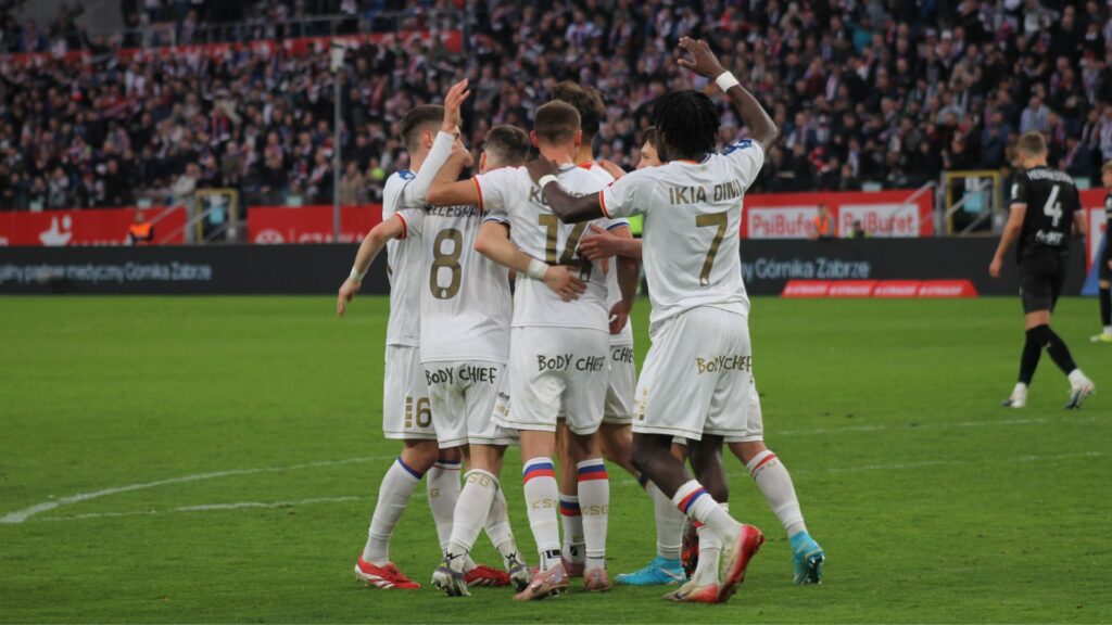 Górnik Zabrze przejechał się po Cracovii. Zabrzanie wracają na podium w lidze. (Wideo)