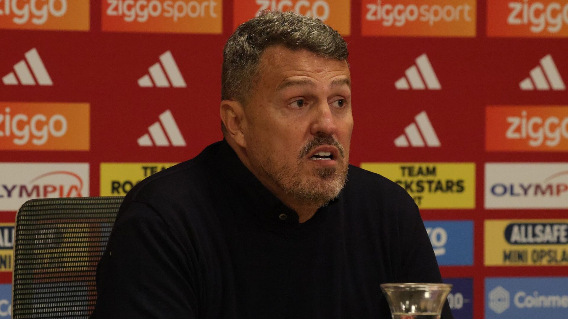 Pogoń Szczecin przedstawiła nowego trenera. Dopiero pracował w Ajaxie Amsterdam
