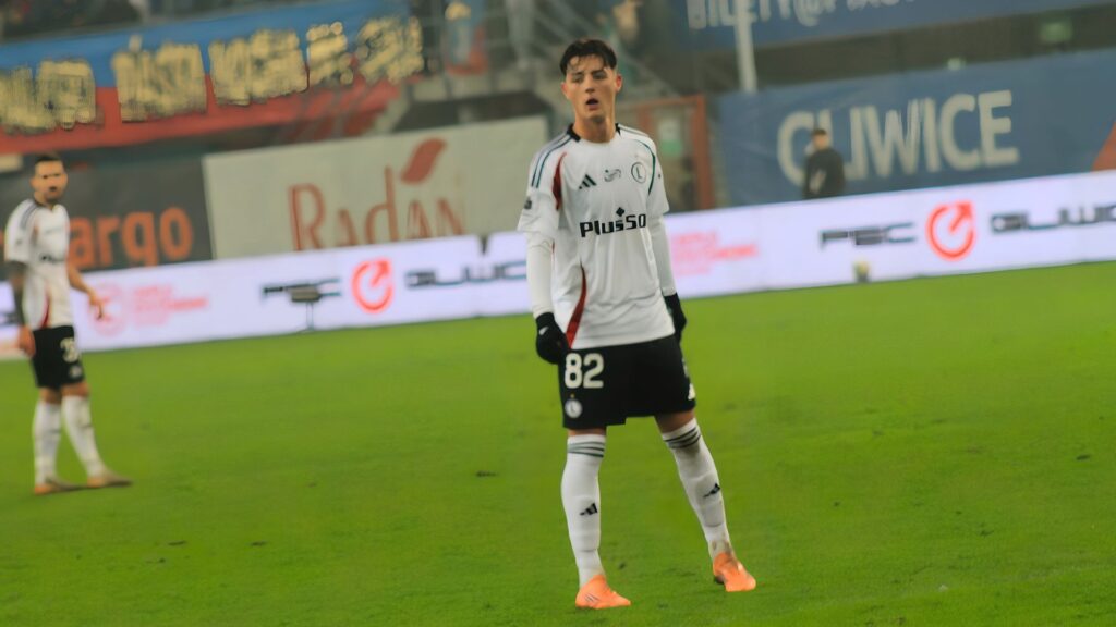 Kacper Urbański odejdzie z Legii Warszawa i dołączy do Górnika Zabrze