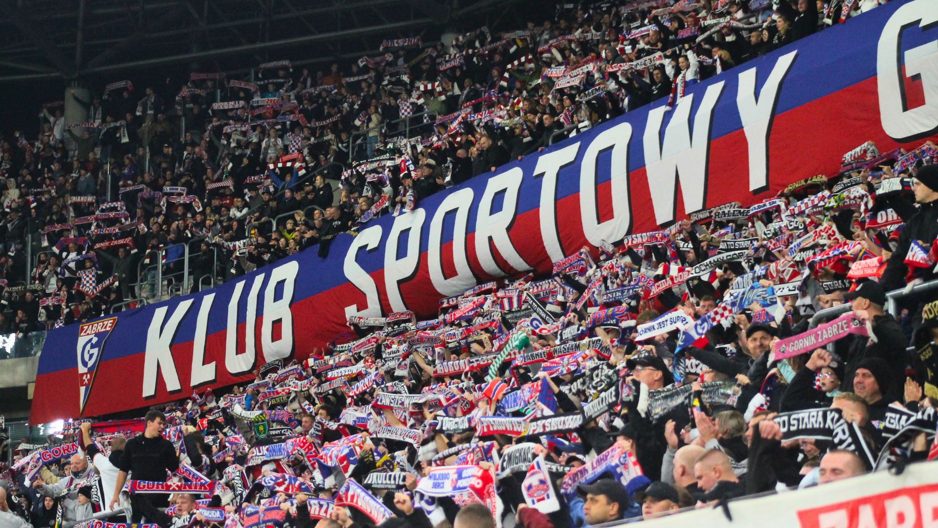 Górnik Zabrze ukarany przez UEFA! Kara pieniężna i zamknięcie trybuny na mecz pucharowy
